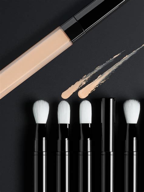 chanel brush sets for makeup|chanel dual ended concealer brush.